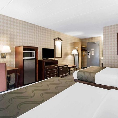 מערב ספרינגפילד Quality Inn מראה חיצוני תמונה