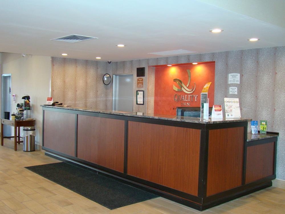 מערב ספרינגפילד Quality Inn מראה חיצוני תמונה