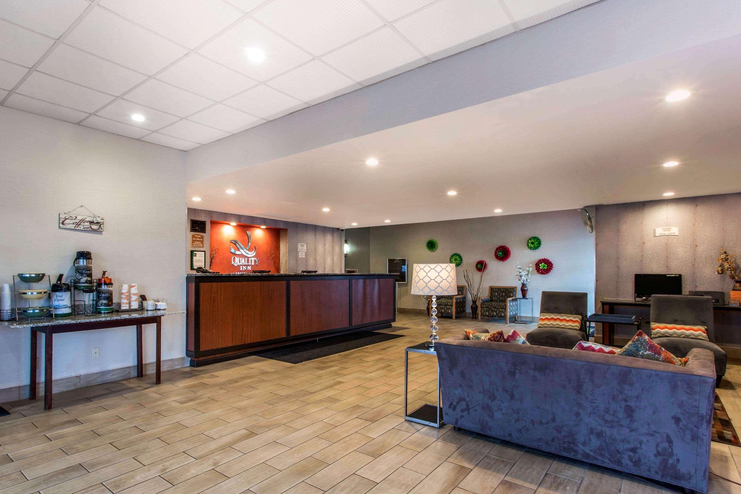 מערב ספרינגפילד Quality Inn מראה חיצוני תמונה
