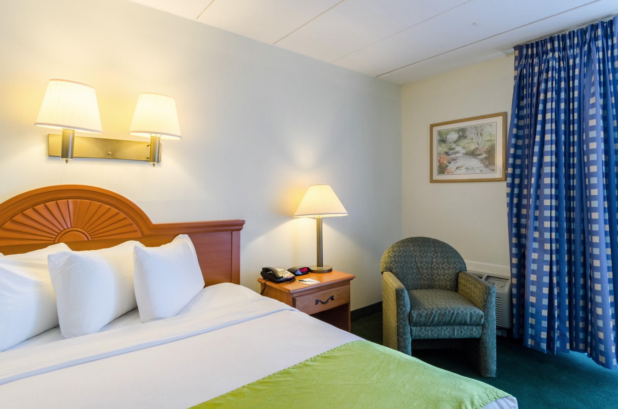 מערב ספרינגפילד Quality Inn מראה חיצוני תמונה