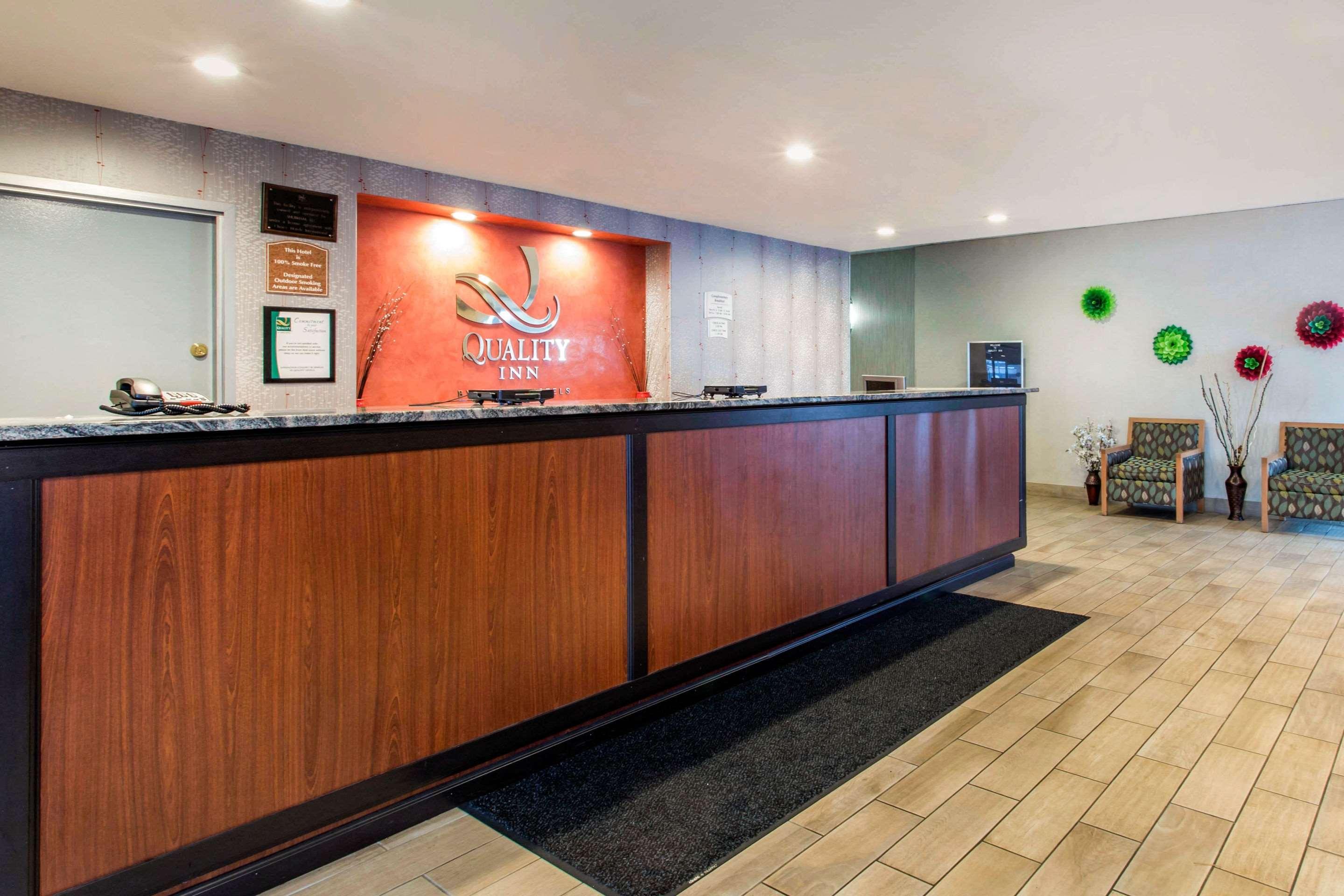 מערב ספרינגפילד Quality Inn מראה חיצוני תמונה