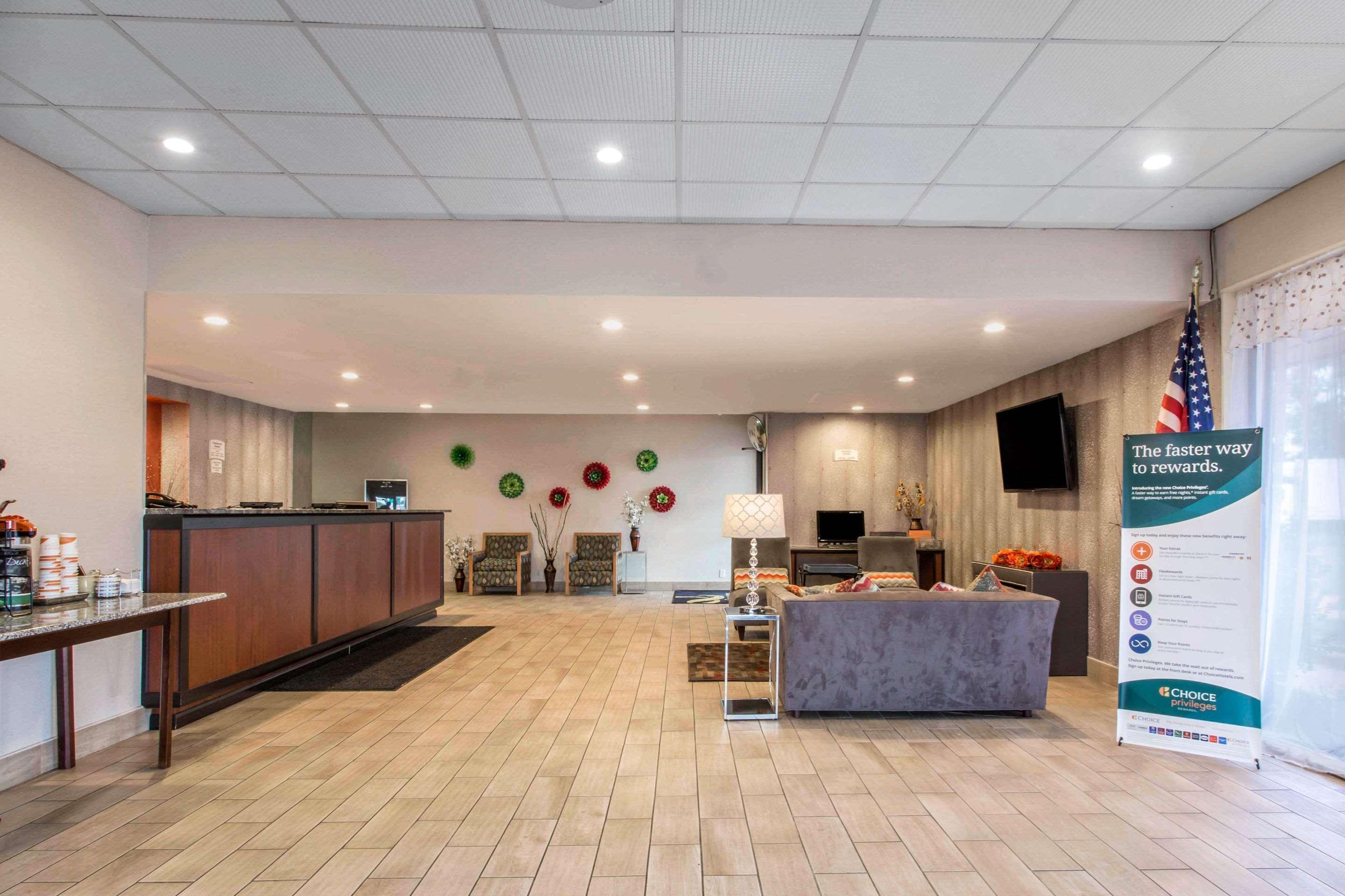 מערב ספרינגפילד Quality Inn מראה חיצוני תמונה