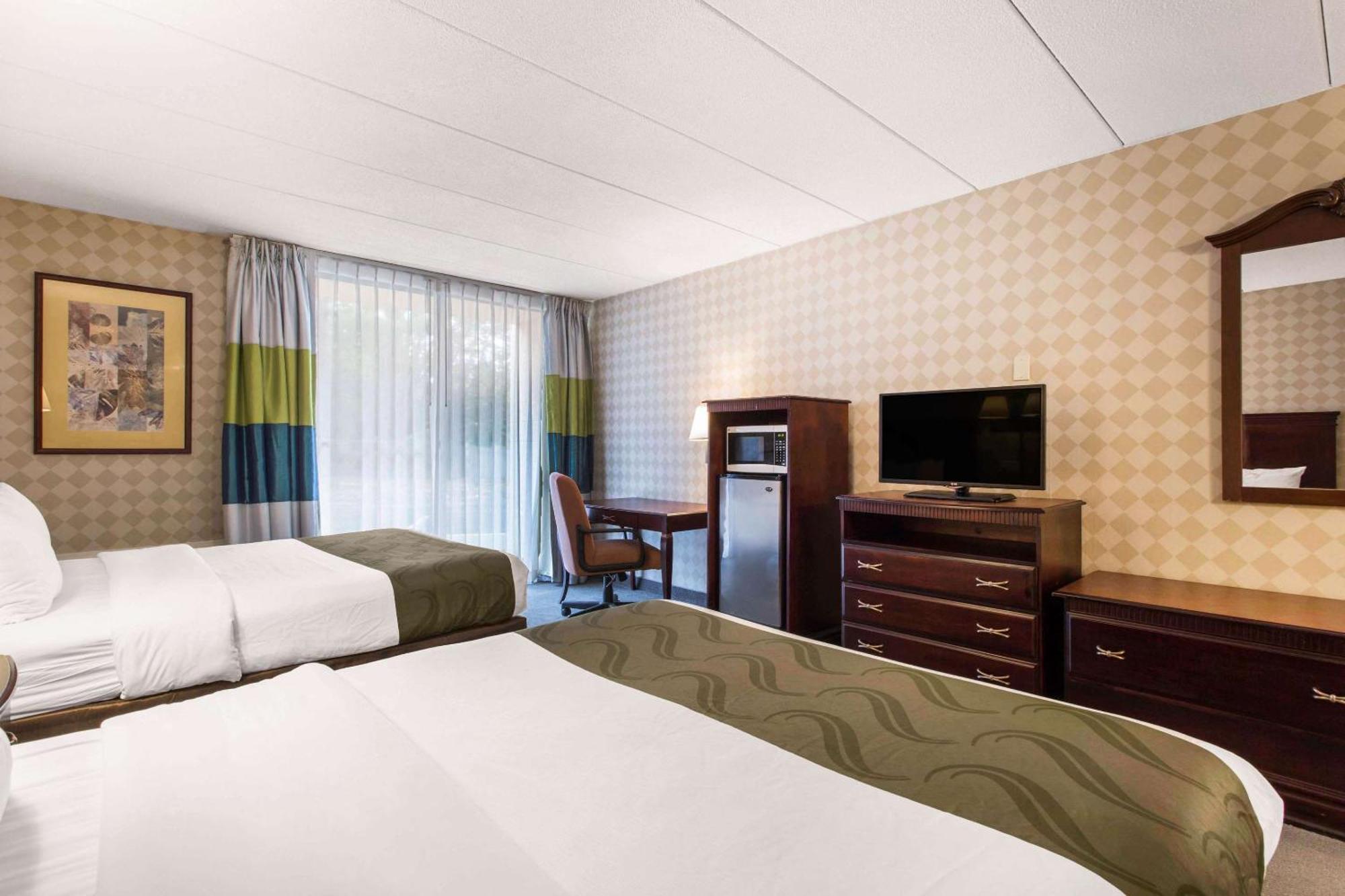 מערב ספרינגפילד Quality Inn מראה חיצוני תמונה